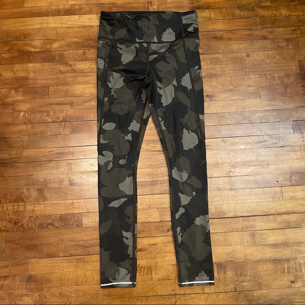 Athleta Camouflage Camo Leggings